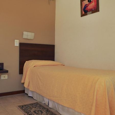 Hotel La Posada Del Viajero Río Cuarto エクステリア 写真